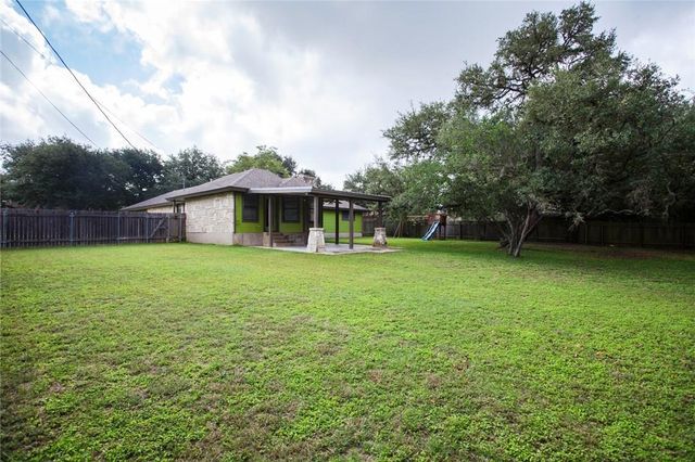 309 Juniper DR, Mountain City, TX 78610