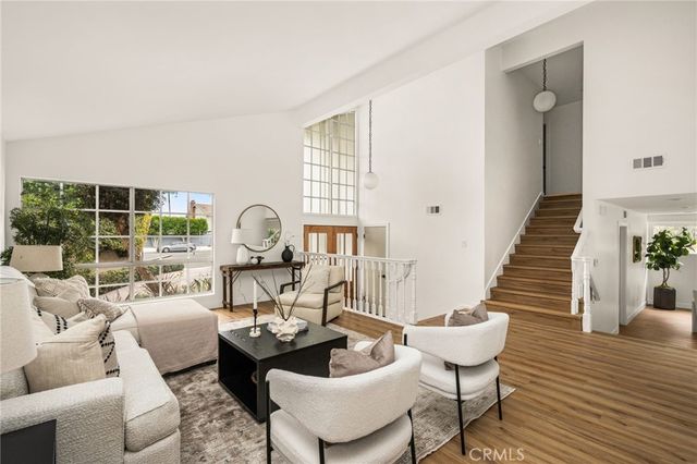 3106 Lilly Avenue, Los Alamitos, CA 90808