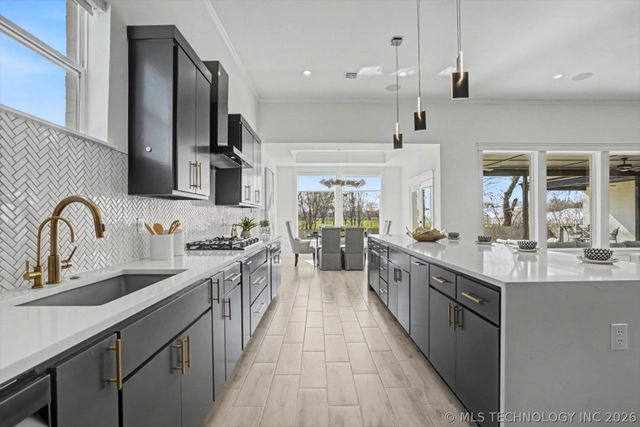 6756 E 128th Street S, Bixby, OK 74008