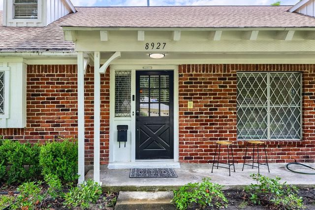 8927 Langdon Lane, Houston, TX 77036