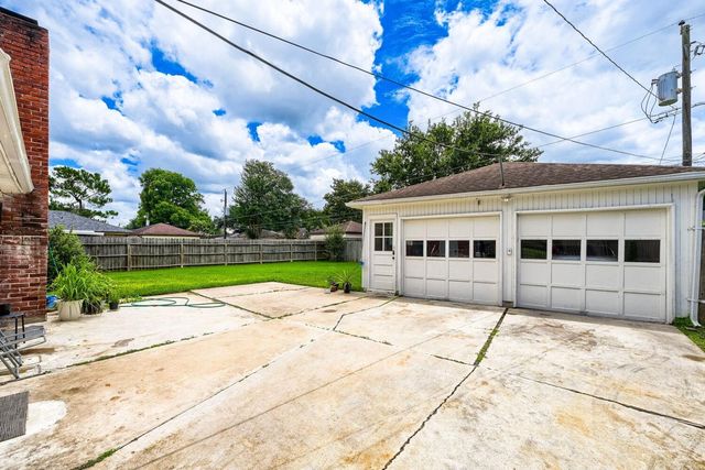 8927 Langdon Lane, Houston, TX 77036