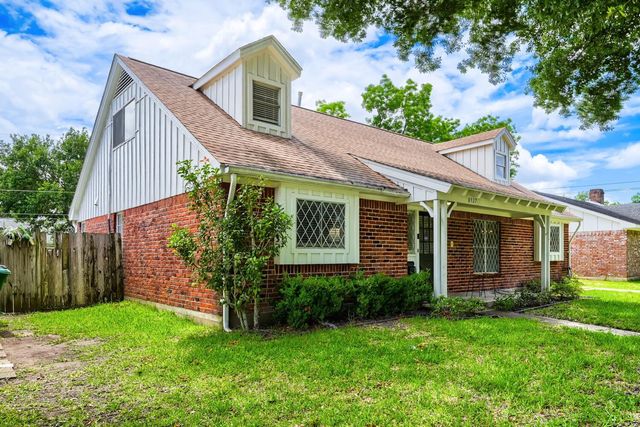 8927 Langdon Lane, Houston, TX 77036