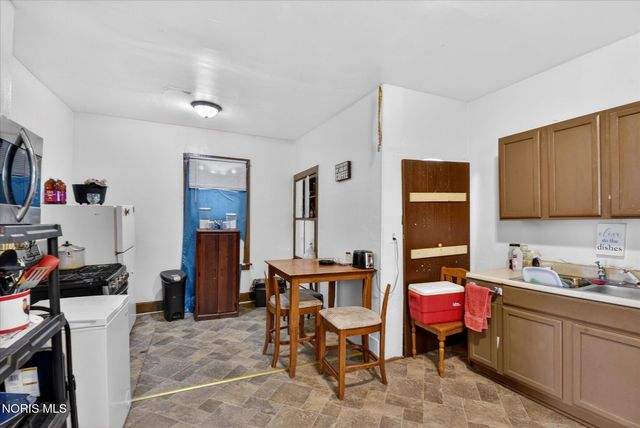 1106 Page Street, Toledo, OH 43608