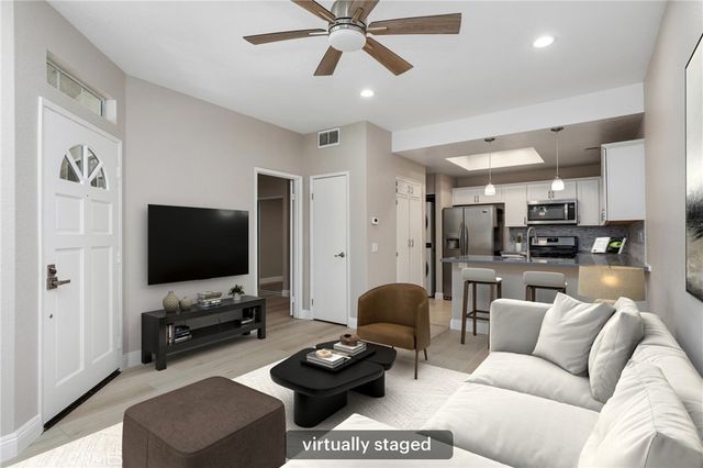 89 Castano, Rancho Santa Margarita, CA 92688