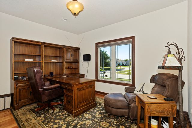 535 71st Street, West Des Moines, IA 50266