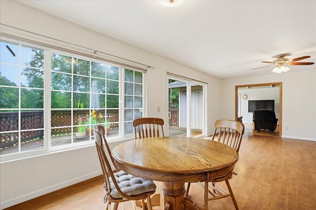 16005 Langley Pl, Grass Valley, CA 95949