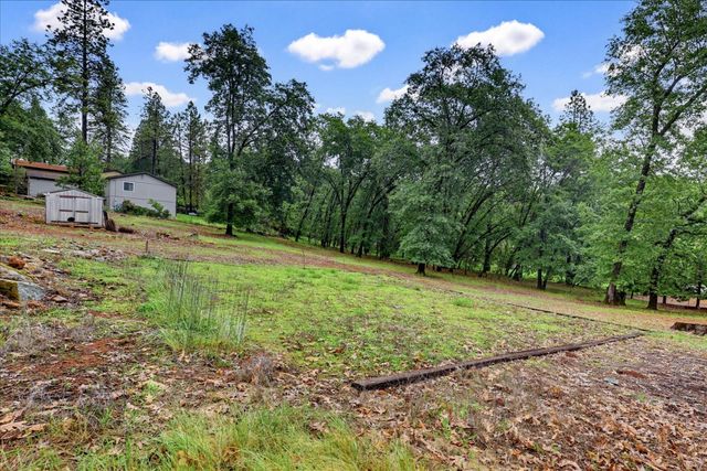 16005 Langley Pl, Grass Valley, CA 95949