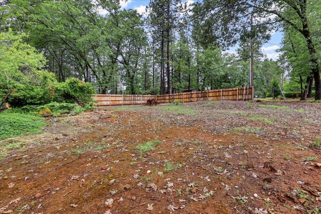 16005 Langley Pl, Grass Valley, CA 95949