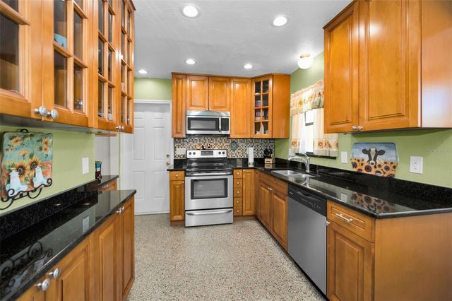 14806 WILDWOOD DRIVE, Largo, FL 33774