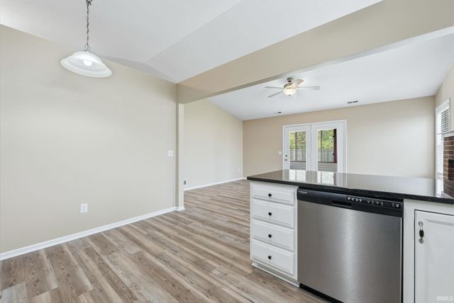 1718 Monet Cove, Fort Wayne, IN 46845
