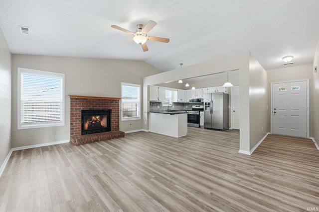1718 Monet Cove, Fort Wayne, IN 46845