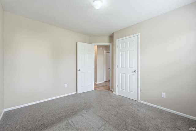 1718 Monet Cove, Fort Wayne, IN 46845