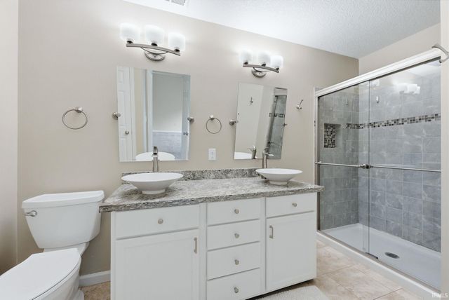 1718 Monet Cove, Fort Wayne, IN 46845
