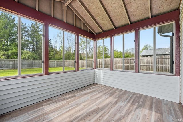 1718 Monet Cove, Fort Wayne, IN 46845
