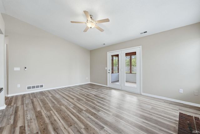 1718 Monet Cove, Fort Wayne, IN 46845