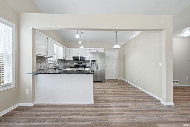 1718 Monet Cove, Fort Wayne, IN 46845