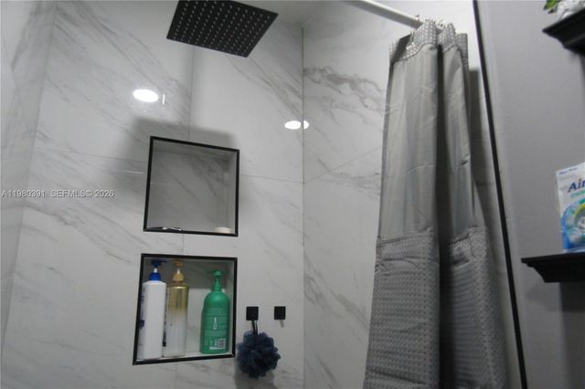 2223 NW 32nd St, Miami, FL 33142