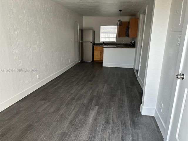 2223 NW 32nd St, Miami, FL 33142