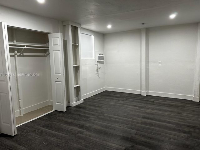 2223 NW 32nd St, Miami, FL 33142