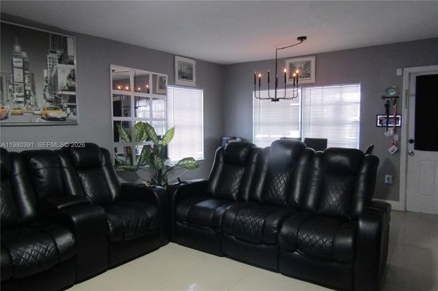 2223 NW 32nd St, Miami, FL 33142