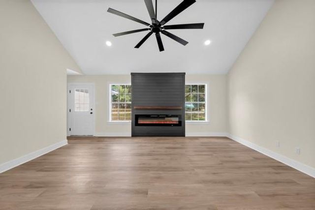 5185 Santos W Drive, Mobile, AL 36619