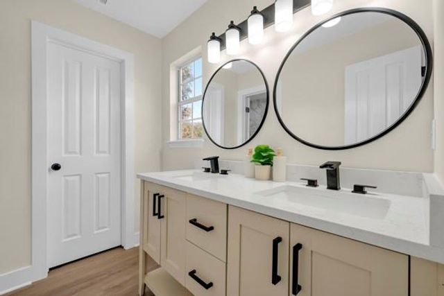 5185 Santos W Drive, Mobile, AL 36619