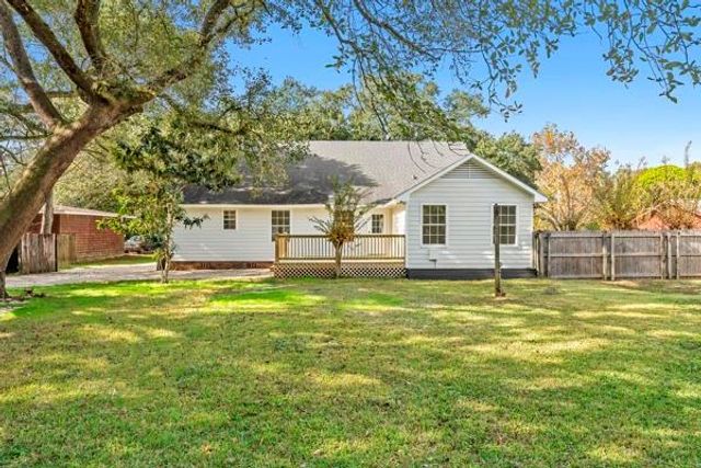 5185 Santos W Drive, Mobile, AL 36619