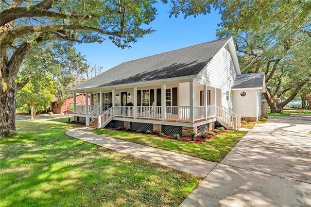 5185 Santos W Drive, Mobile, AL 36619