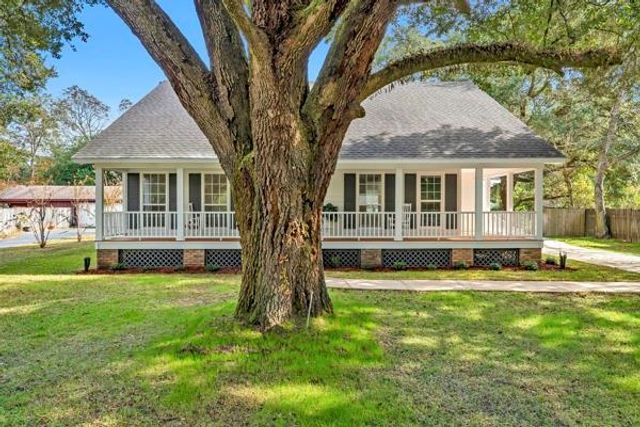 5185 Santos W Drive, Mobile, AL 36619