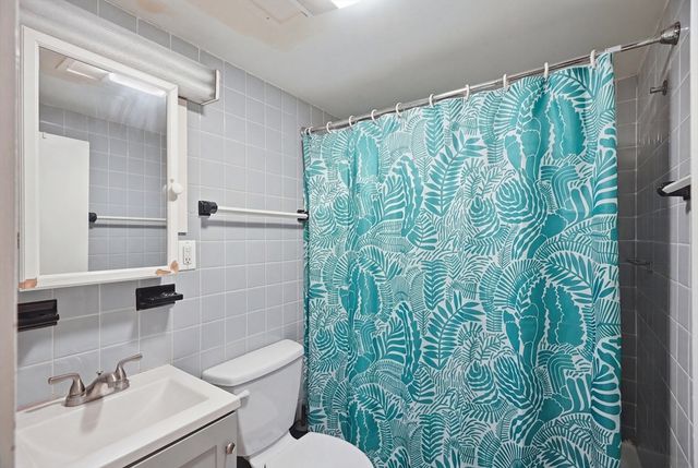 26 Commonwealth Ter 1, Boston, MA 02135
