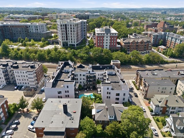 26 Commonwealth Ter 1, Boston, MA 02135