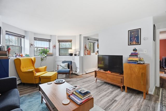 26 Commonwealth Ter 1, Boston, MA 02135