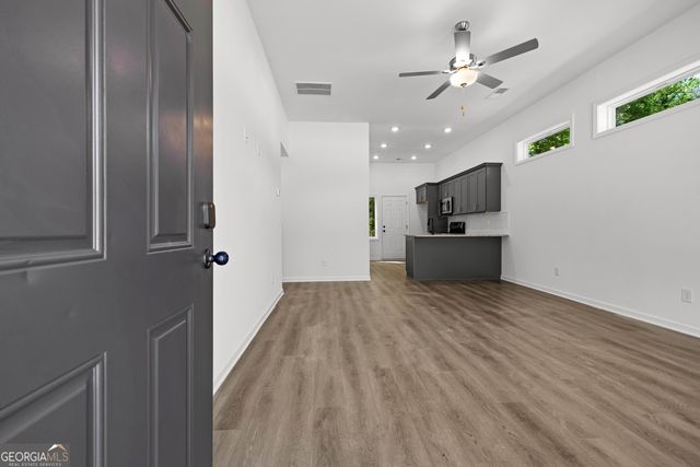 799 Hunnicutt Avenue, Lagrange, GA 30240