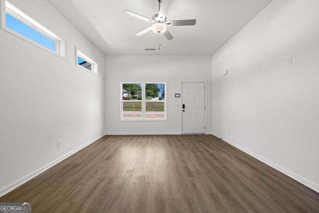 799 Hunnicutt Avenue, Lagrange, GA 30240