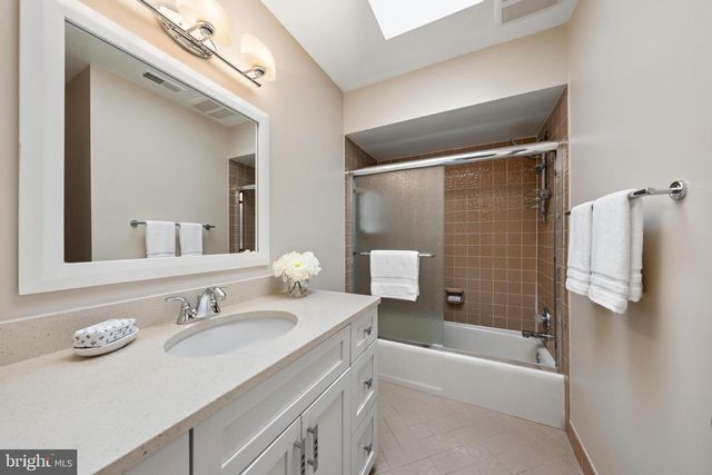 12035 MONTROSE VILLAGE TER, North Bethesda, MD 20852