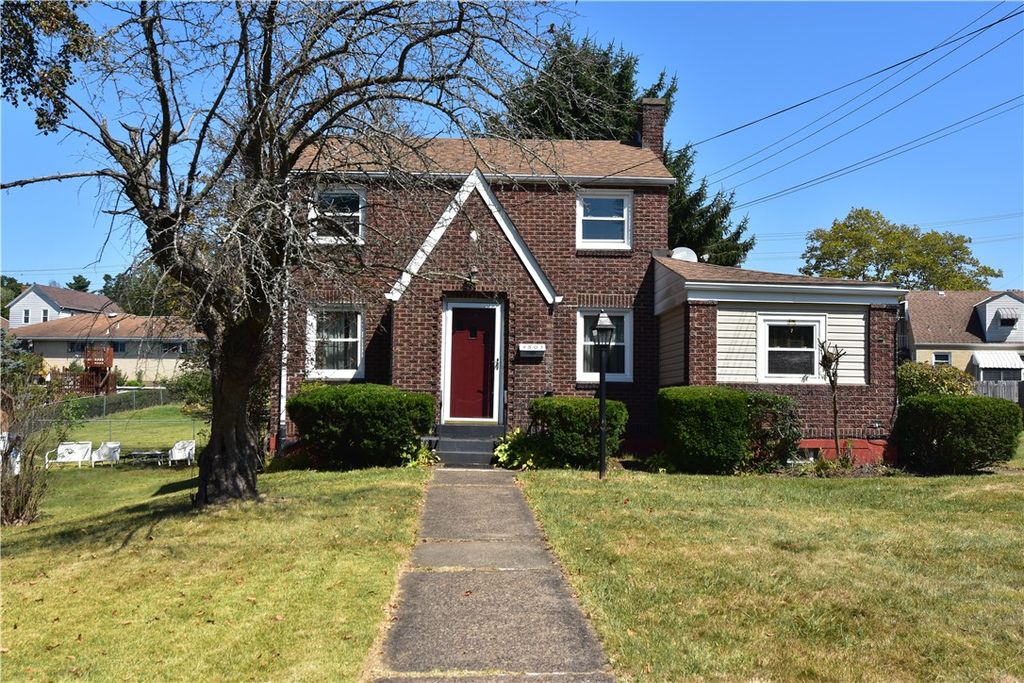 4803 Roberta Dr, West Mifflin, PA 15122