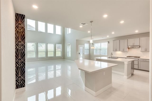 5520 La Canada WAY, Bee Cave, TX 78738