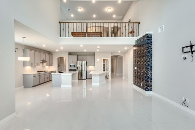 5520 La Canada WAY, Bee Cave, TX 78738