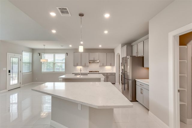 5520 La Canada WAY, Bee Cave, TX 78738