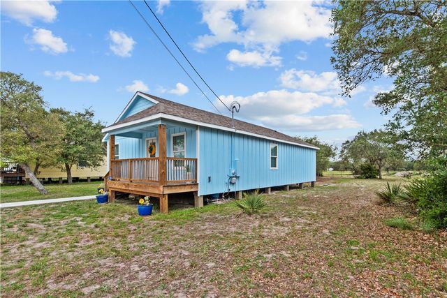 2111 Lone Star, Rockport, TX 78382