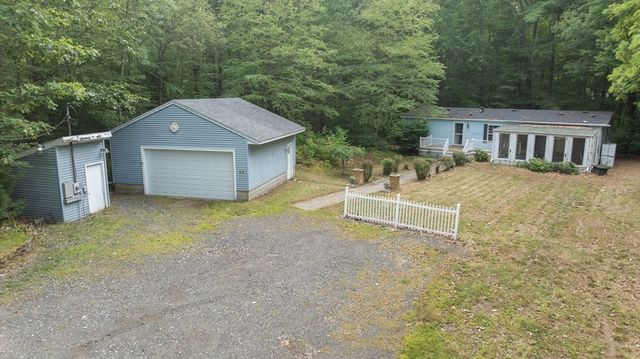 84 Forest Rd, Salisbury, MA 01952