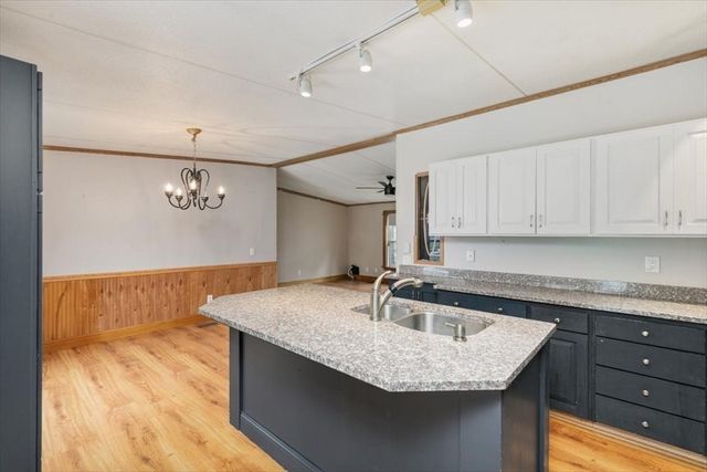 84 Forest Rd, Salisbury, MA 01952