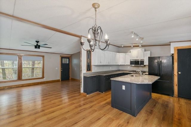 84 Forest Rd, Salisbury, MA 01952