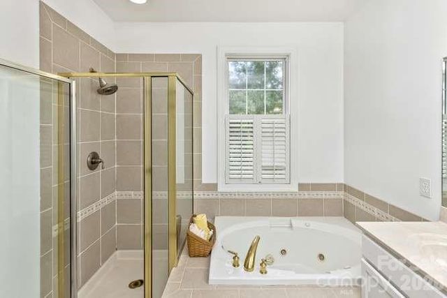 634 Vista Falls Road, Mills River, NC 28759