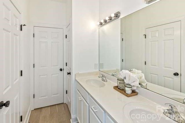 634 Vista Falls Road, Mills River, NC 28759