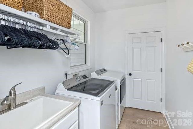 634 Vista Falls Road, Mills River, NC 28759