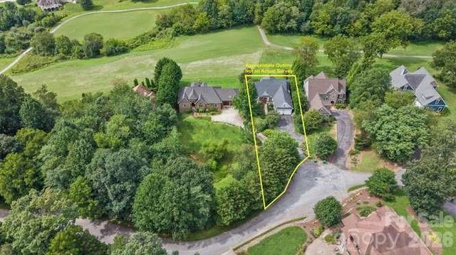 634 Vista Falls Road, Mills River, NC 28759