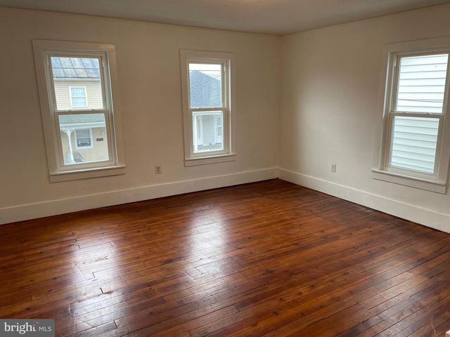 318 HIGHLAND AVE, Winchester, VA 22601