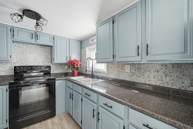 404 Southwick Rd 34A, Westfield, MA 01085