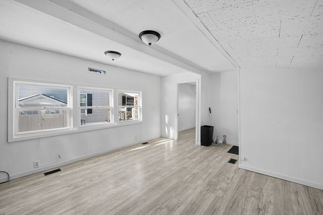 404 Southwick Rd 34A, Westfield, MA 01085